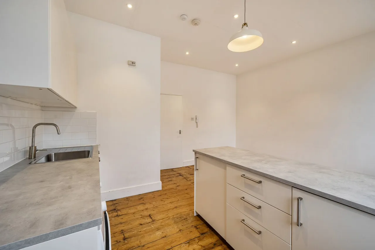 Maude Road, SE5, photo 10