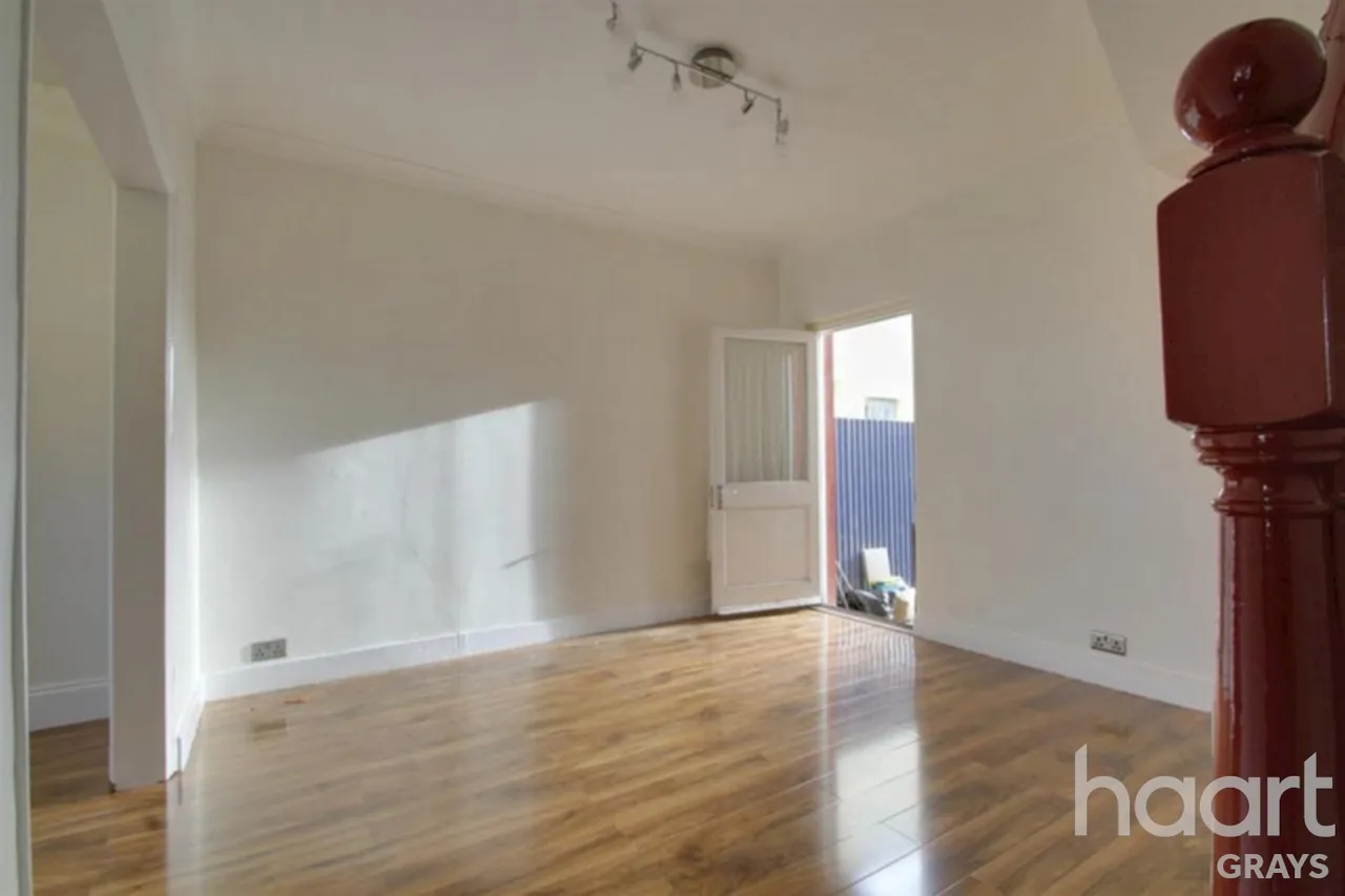 Chadwell Road, Grays, RM17, photo 8