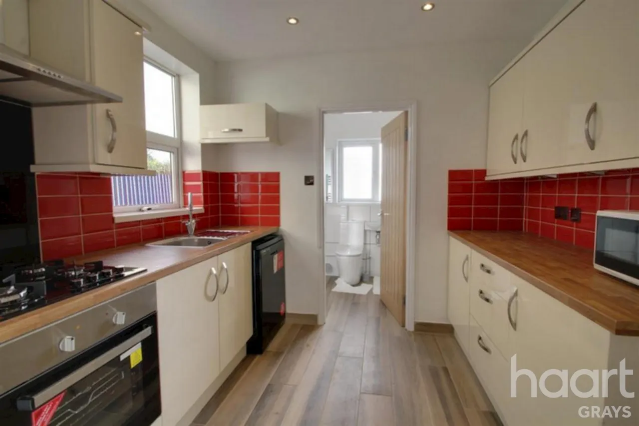 Chadwell Road, Grays, RM17, photo 4