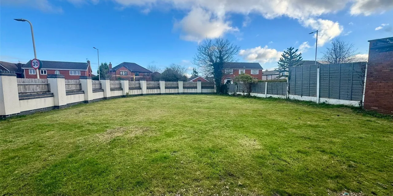Harrogate Way, Southport, PR9, photo 5