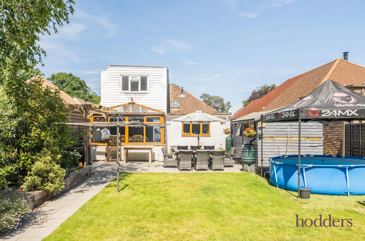 Mowbray Avenue, Byfleet, KT14, photo 23