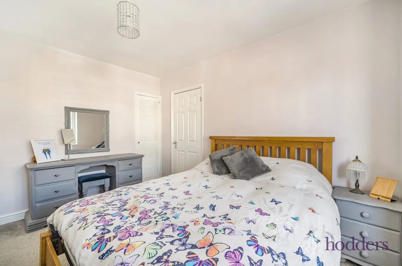 Mowbray Avenue, Byfleet, KT14, photo 15