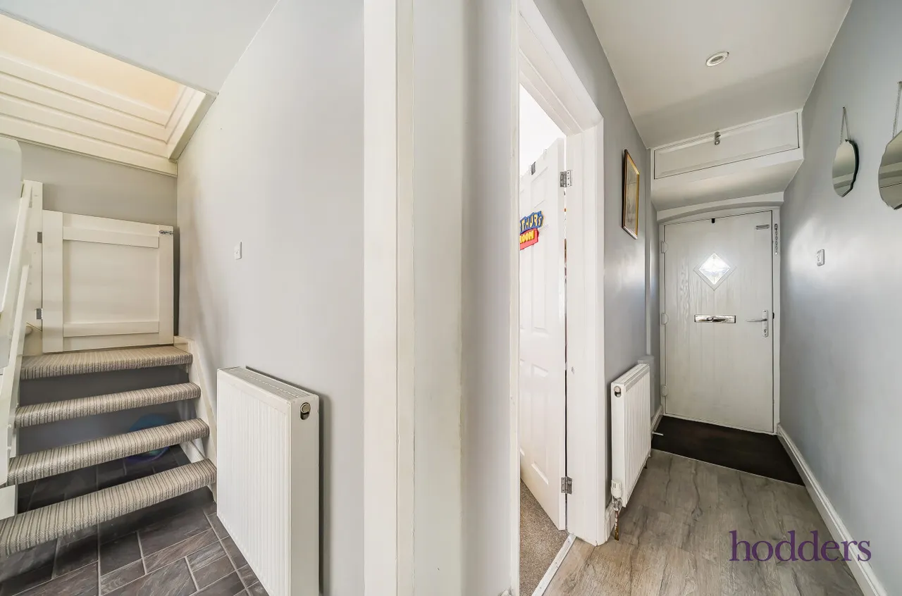 Mowbray Avenue, Byfleet, KT14, photo 12