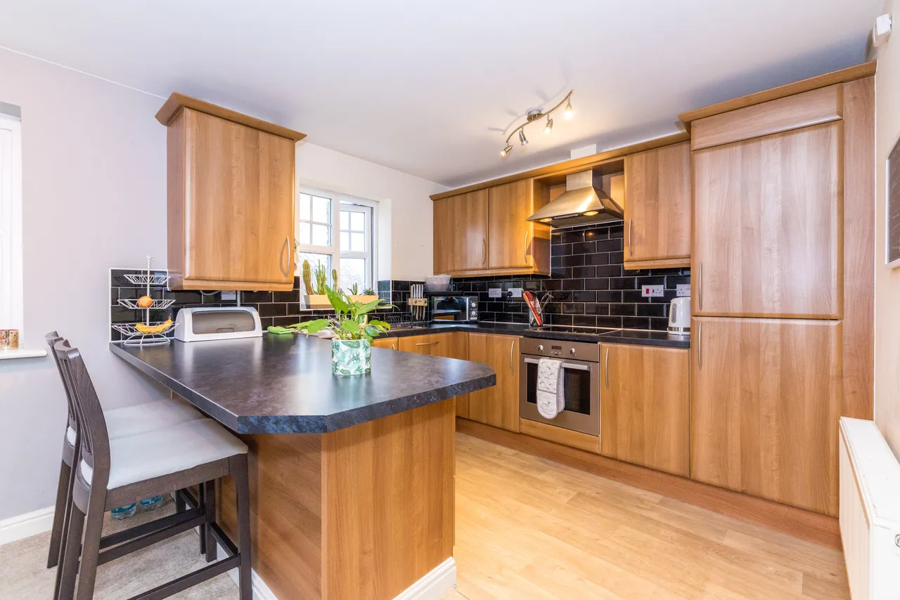 Beacon View, Standish, WN6, photo 4