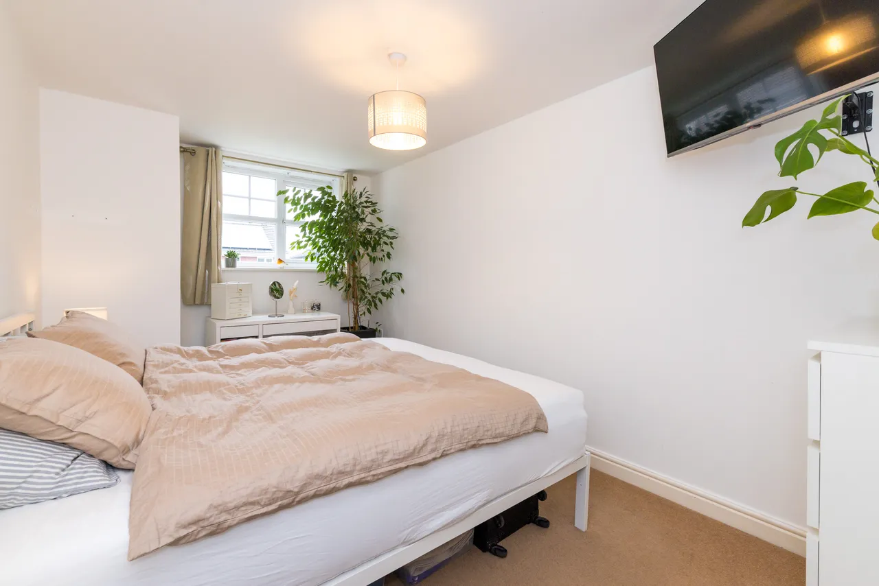Beacon View, Standish, WN6, photo 6