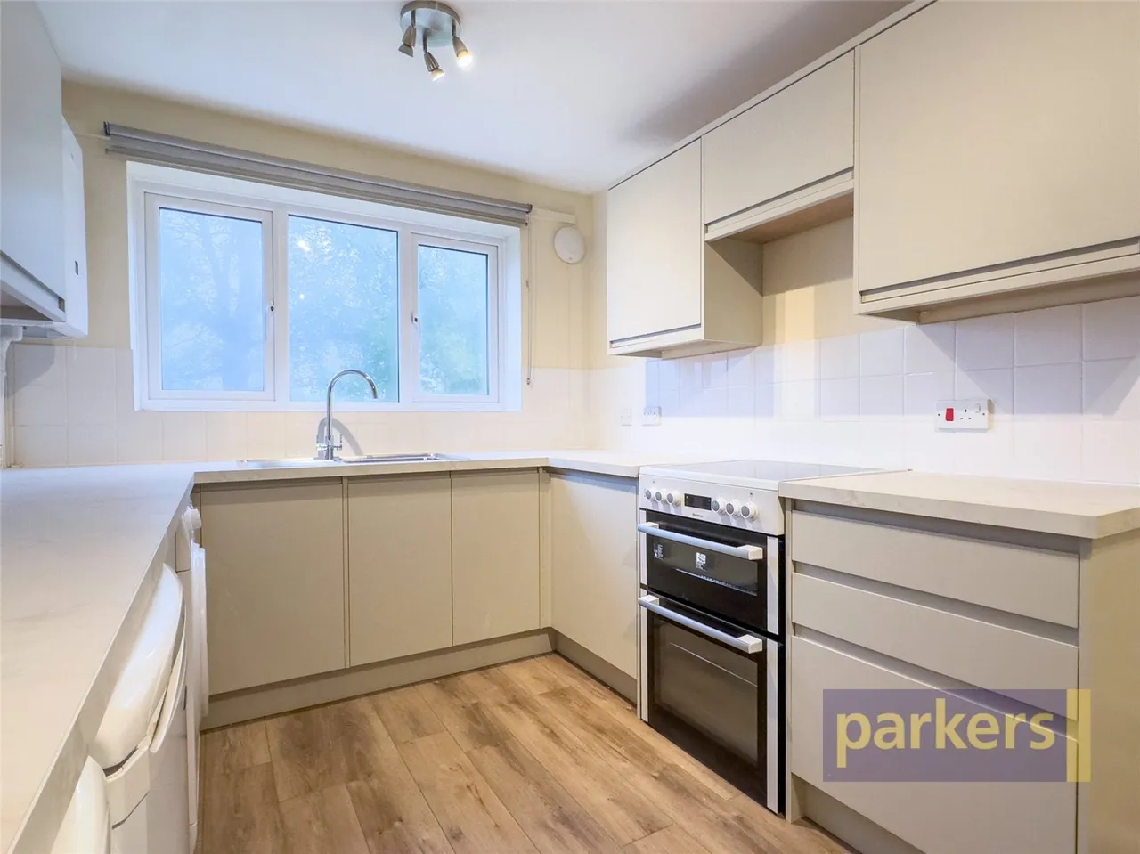Fishers Close, Hailey, OX29, photo 2