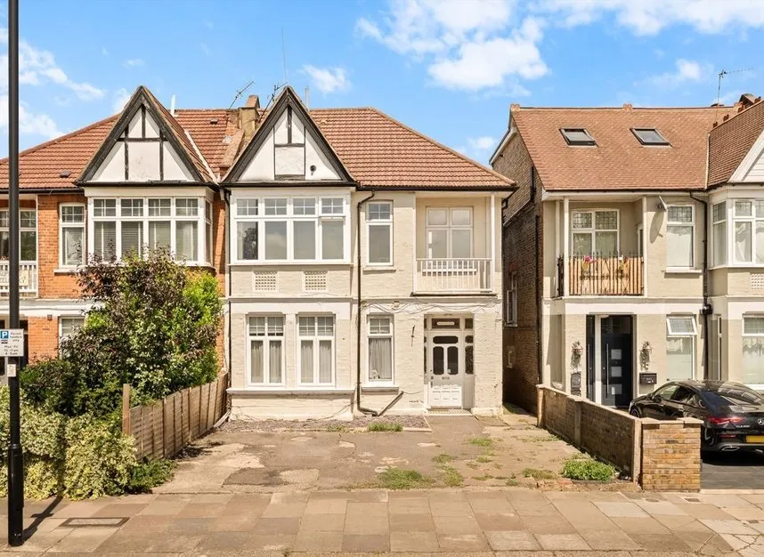 2 bed flat for sale — Lynton Road, Acton, W3
