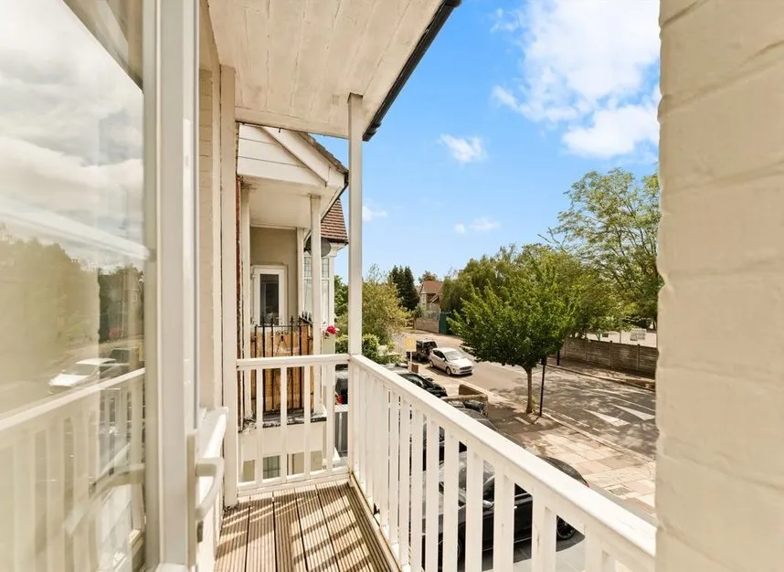 Lynton Road, Acton, W3, photo 5