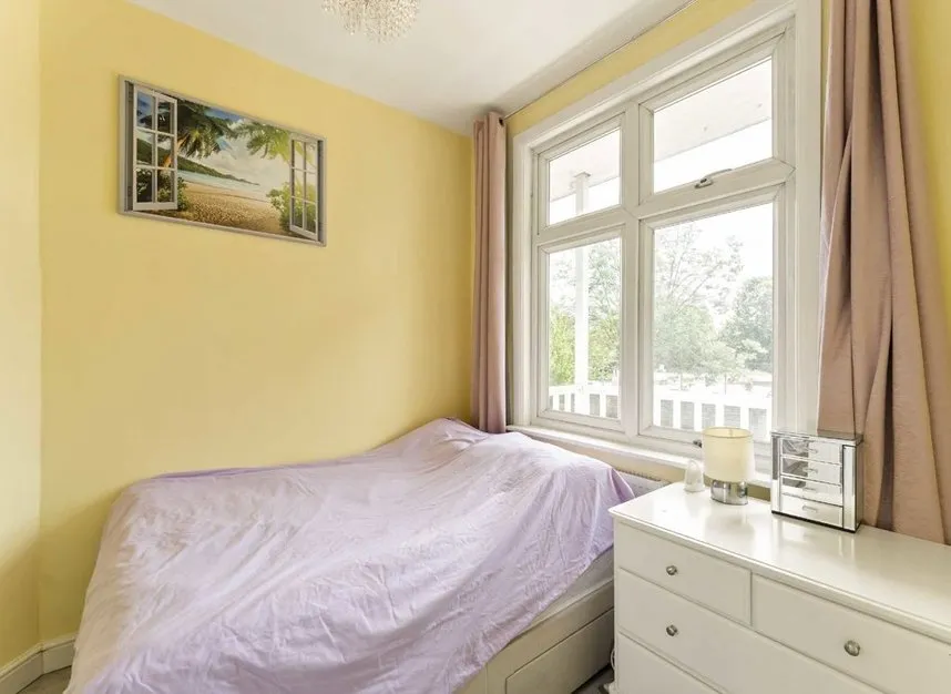 Lynton Road, Acton, W3, photo 4