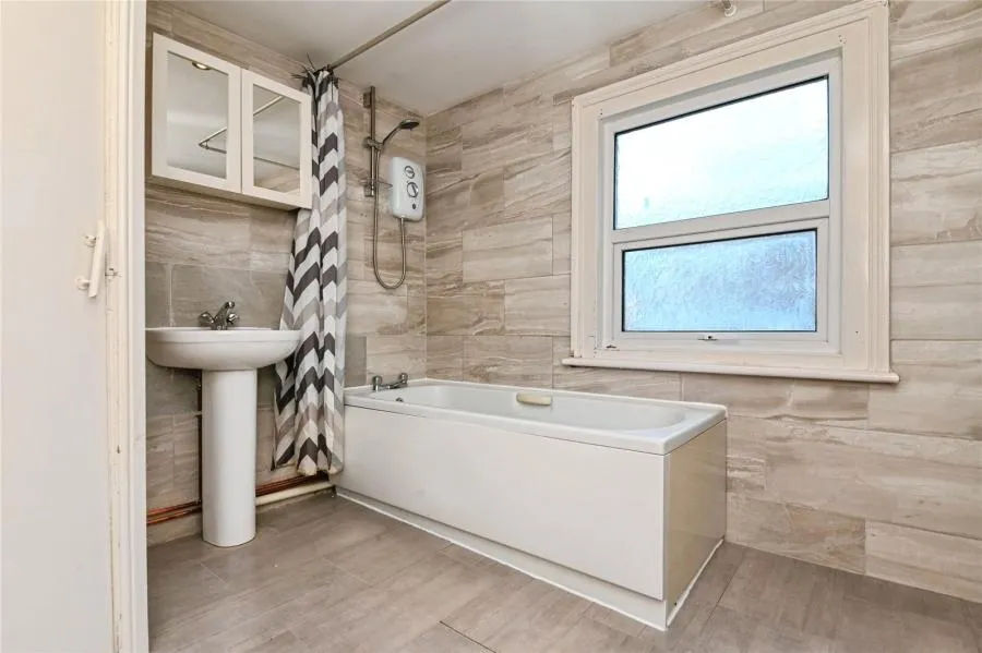 Rosemary Road West, Clacton-on-Sea, CO15, photo 9