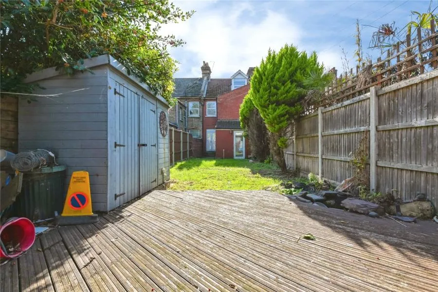 Rosemary Road West, Clacton-on-Sea, CO15, photo 18