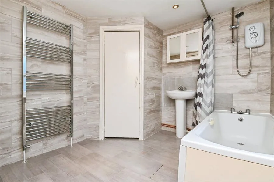 Rosemary Road West, Clacton-on-Sea, CO15, photo 11
