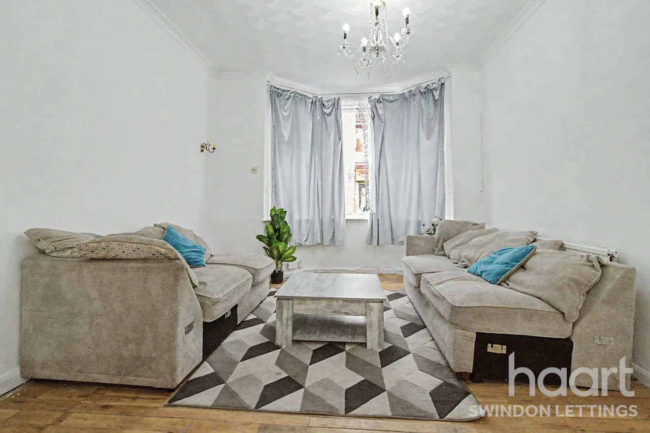 Birch Street, SN1, photo 3