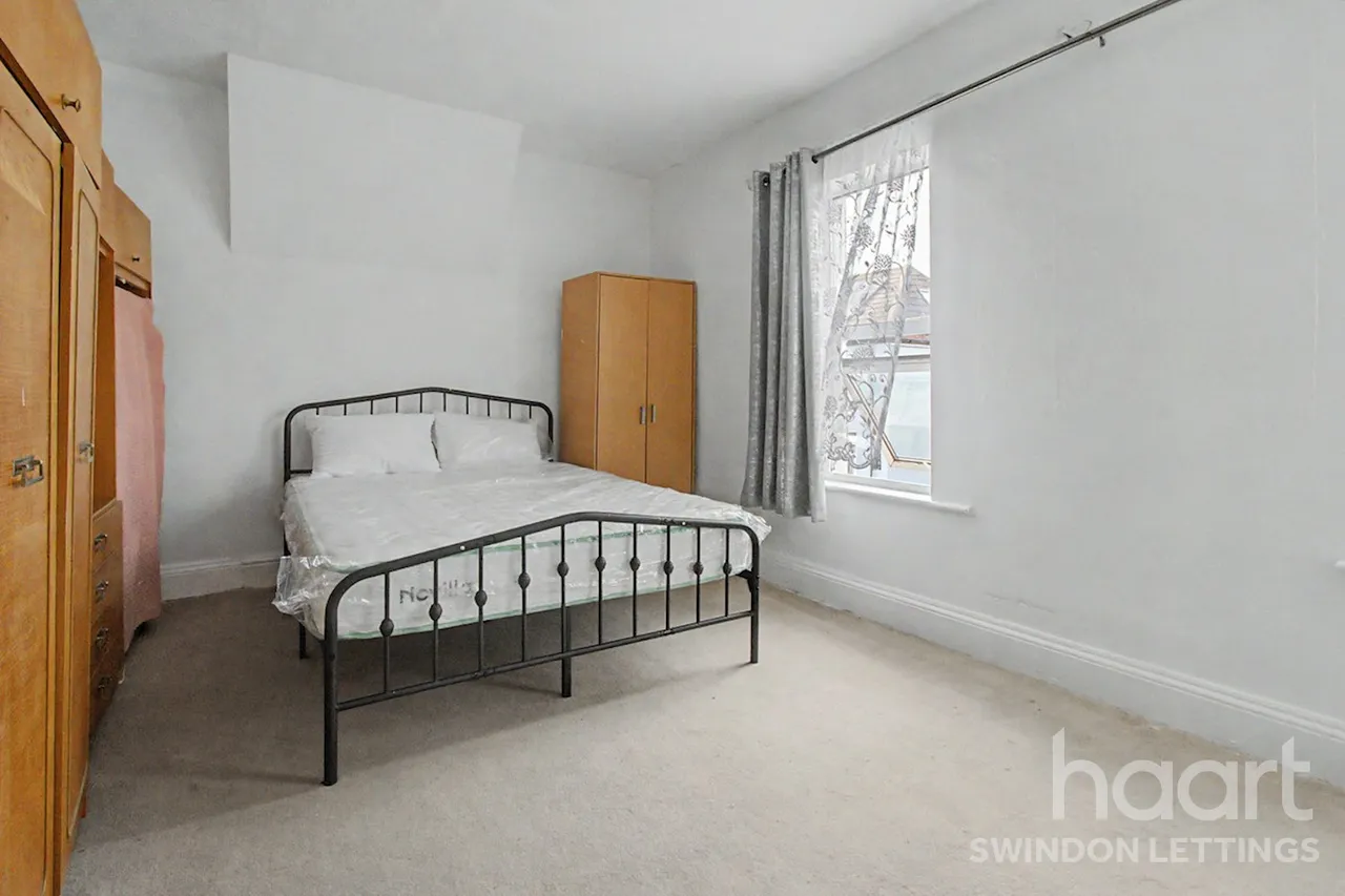 Birch Street, SN1, photo 5