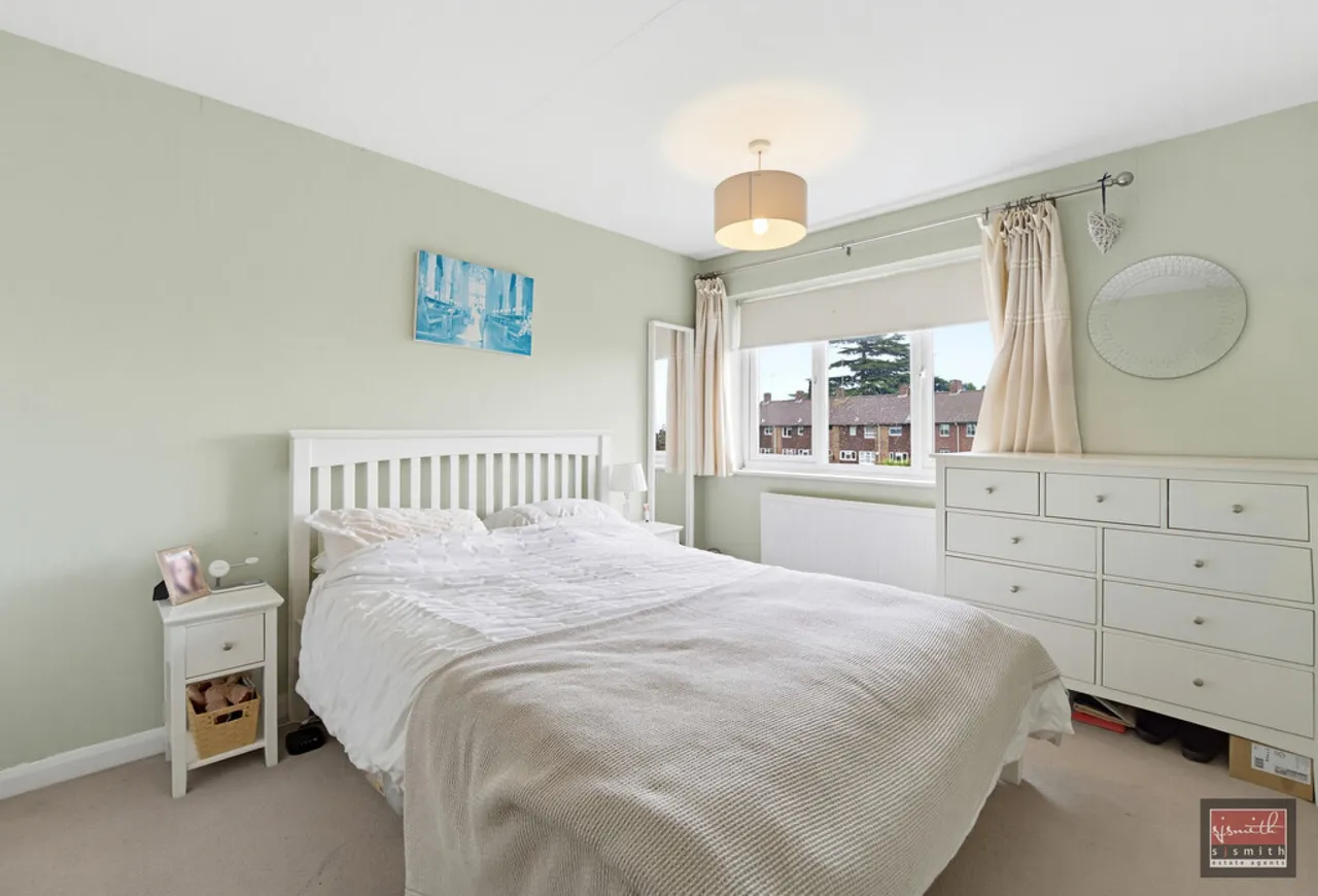 Percy Avenue, Ashford, TW15, photo 9