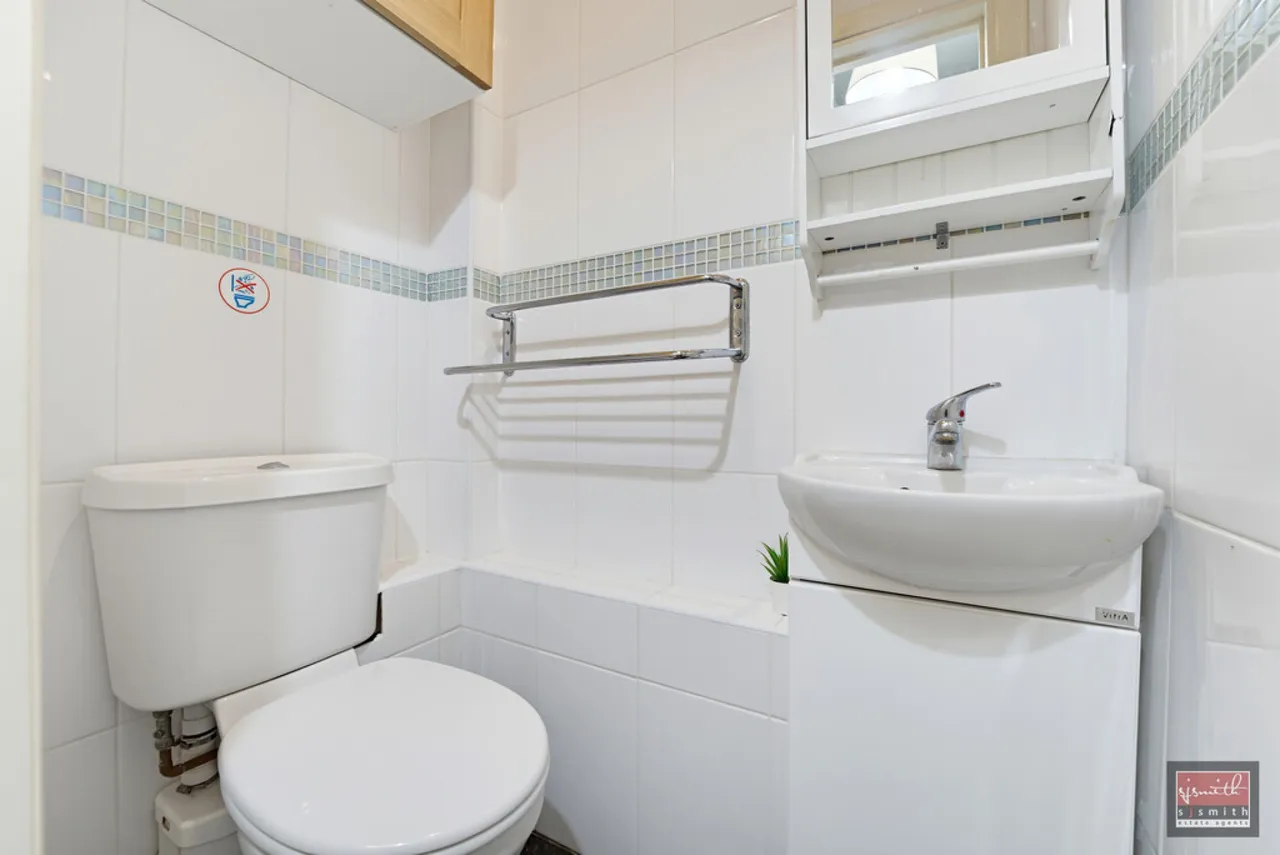 Percy Avenue, Ashford, TW15, photo 26