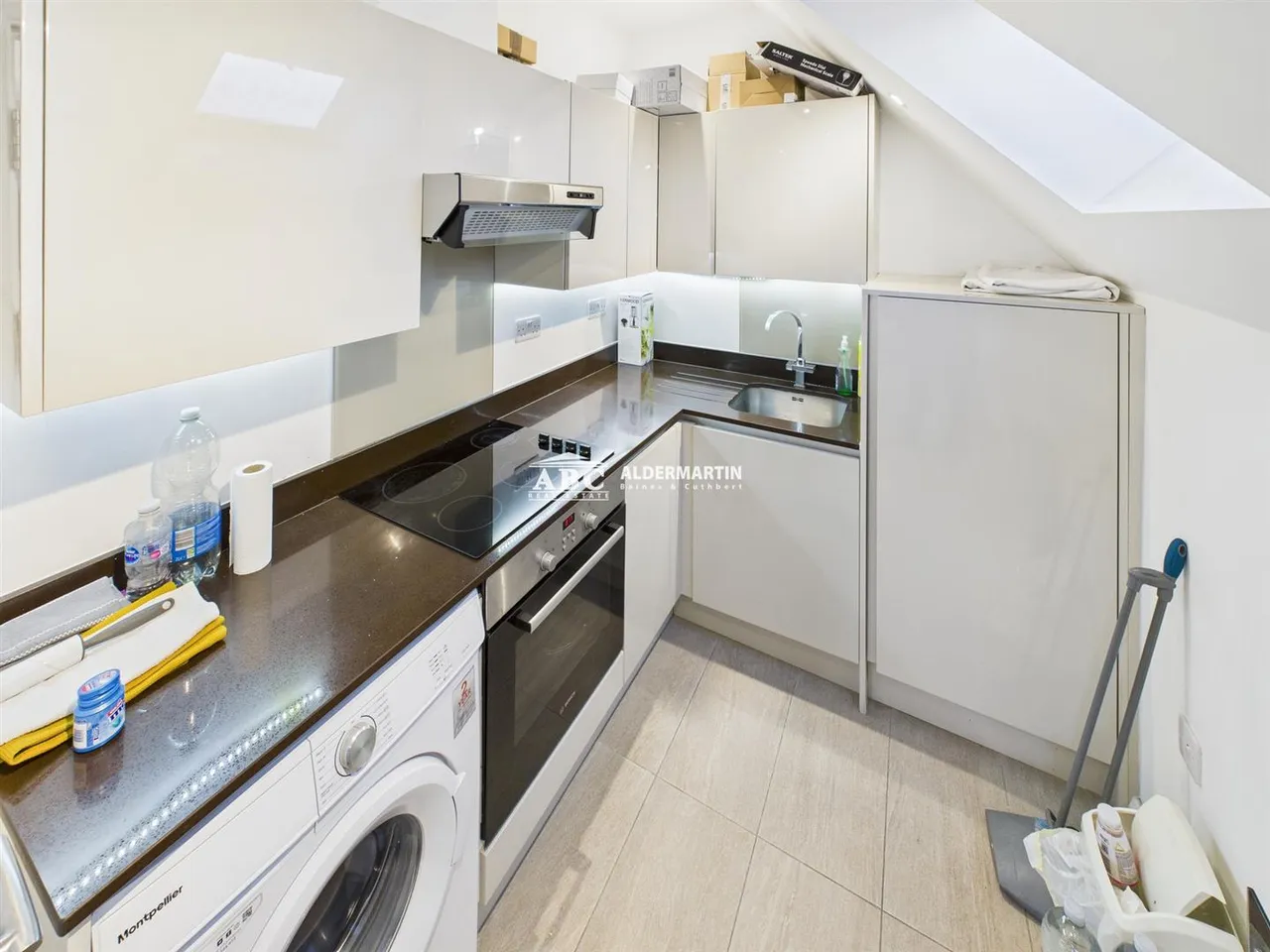 1 bed flat for sale — High Street, New Malden