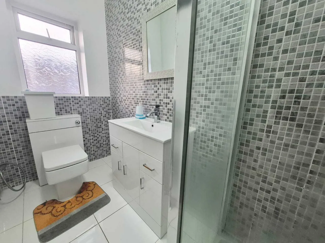 Kings Bridge Street, BB2, photo 5