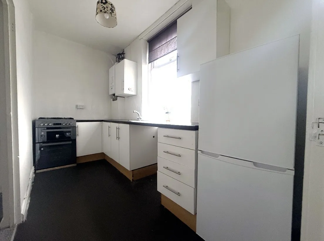 School Street, Dewsbury, WF13, photo 4