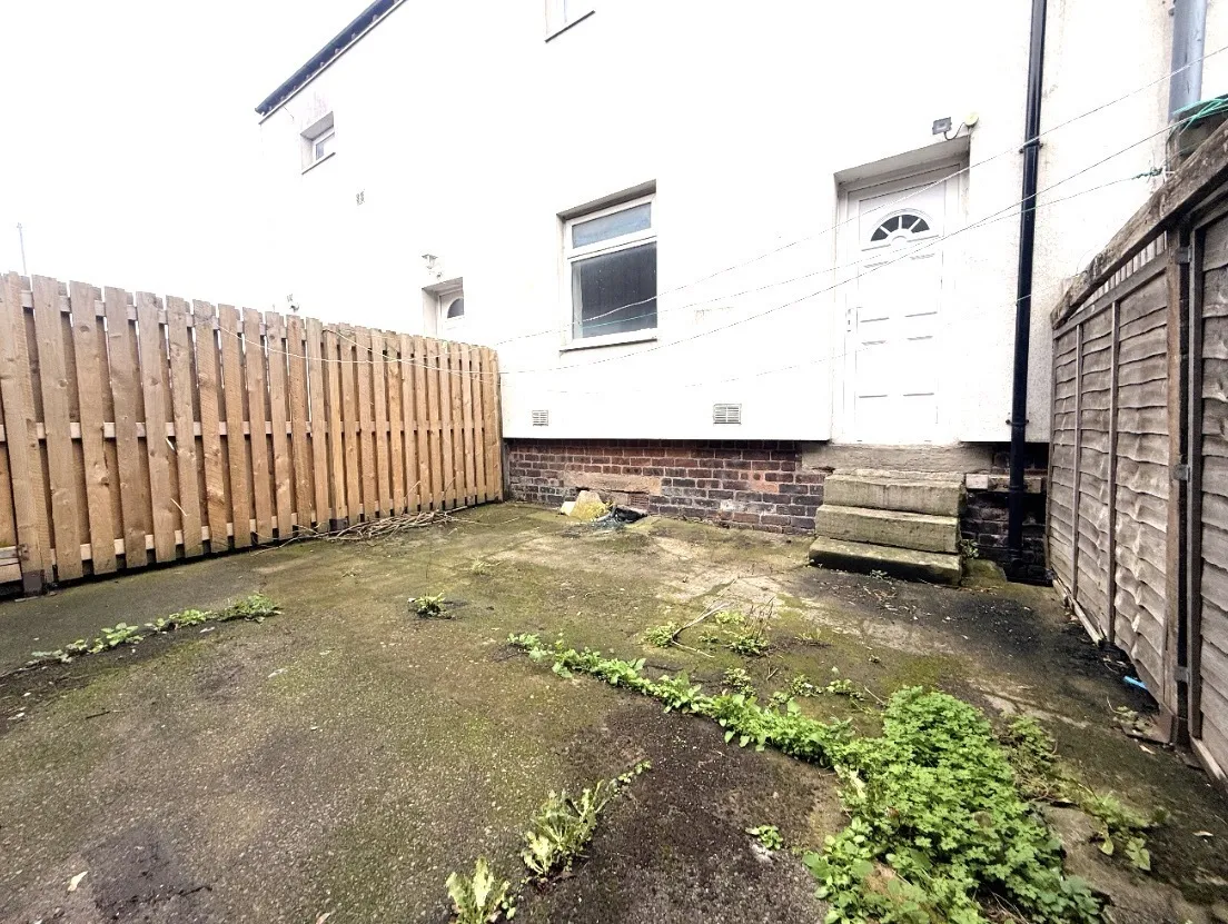 School Street, Dewsbury, WF13, photo 7