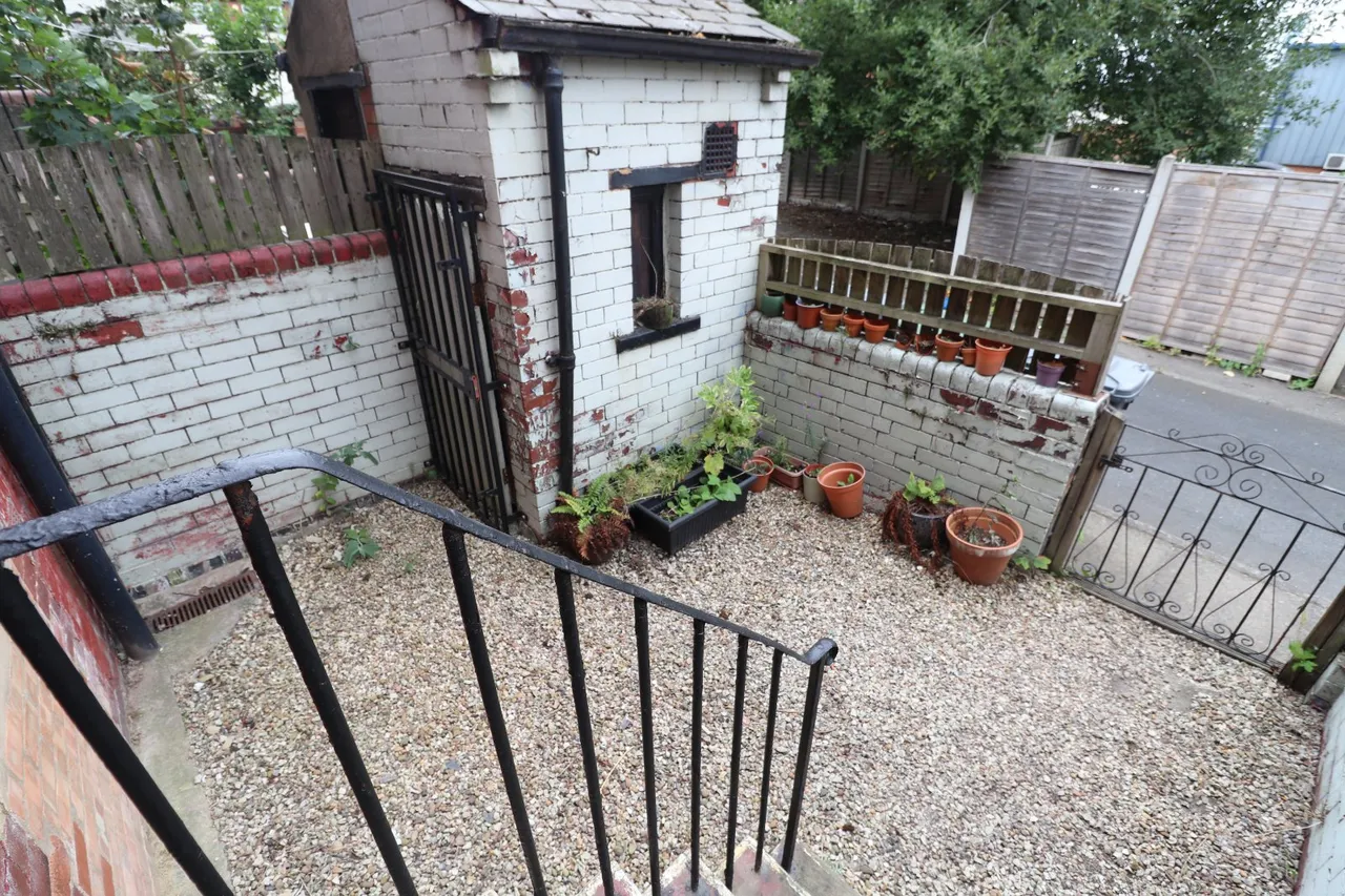 Athlone Grove, Leeds, LS12, photo 7