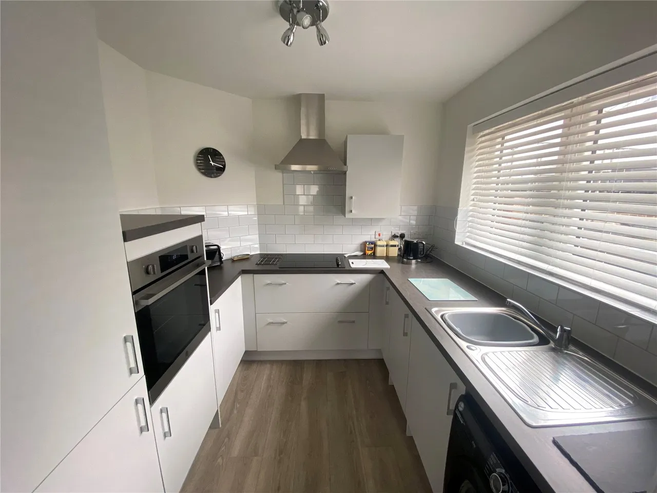London Road, Basingstoke, Hampshire, RG21 4FQ, photo 3