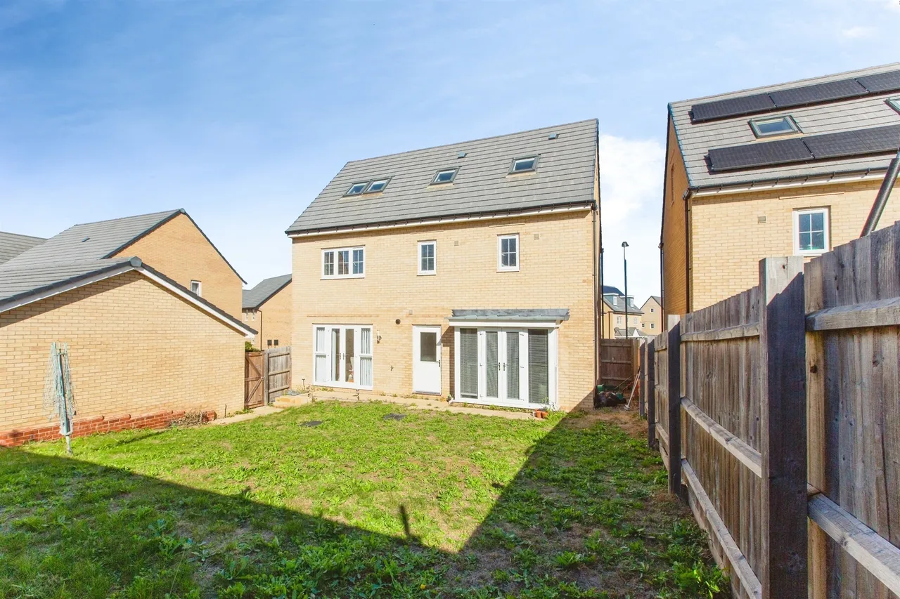 Tanner Drive, Huntingdon, PE29, photo 16