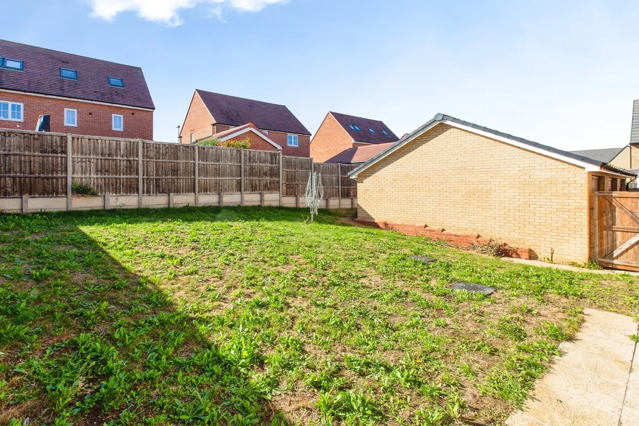 Tanner Drive, Huntingdon, PE29, photo 15