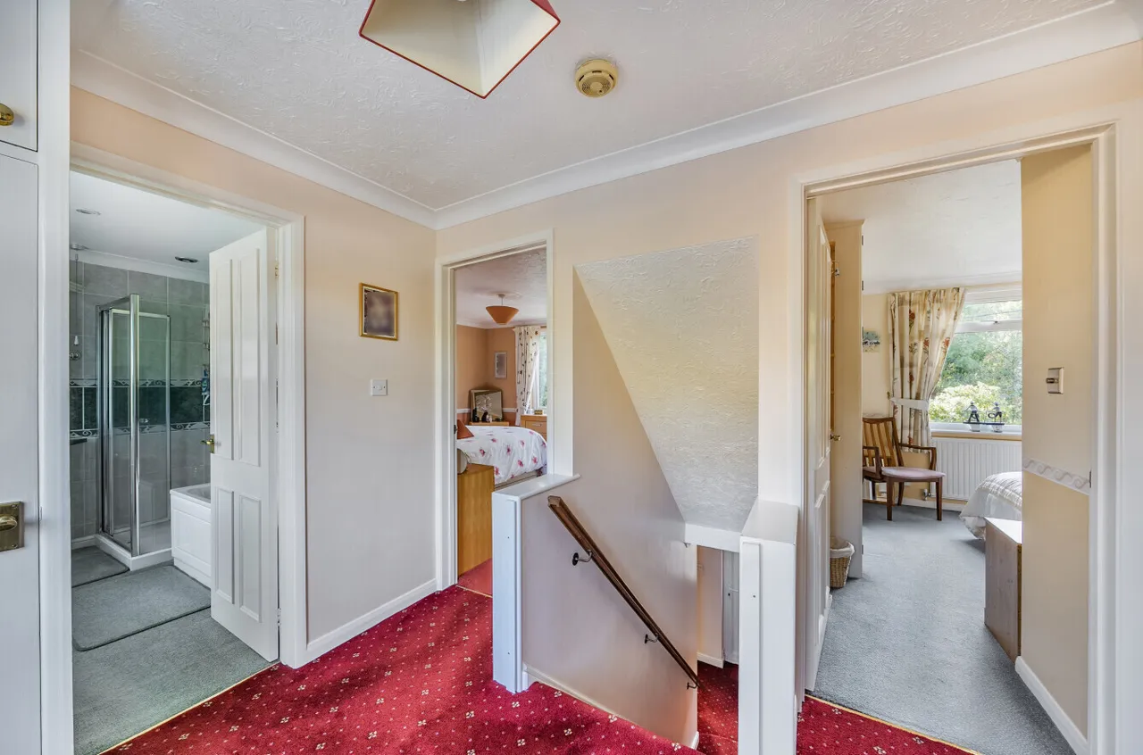 Fenns Lane, West End, GU24, photo 20