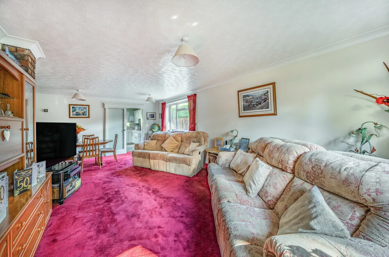 Fenns Lane, West End, GU24, photo 9