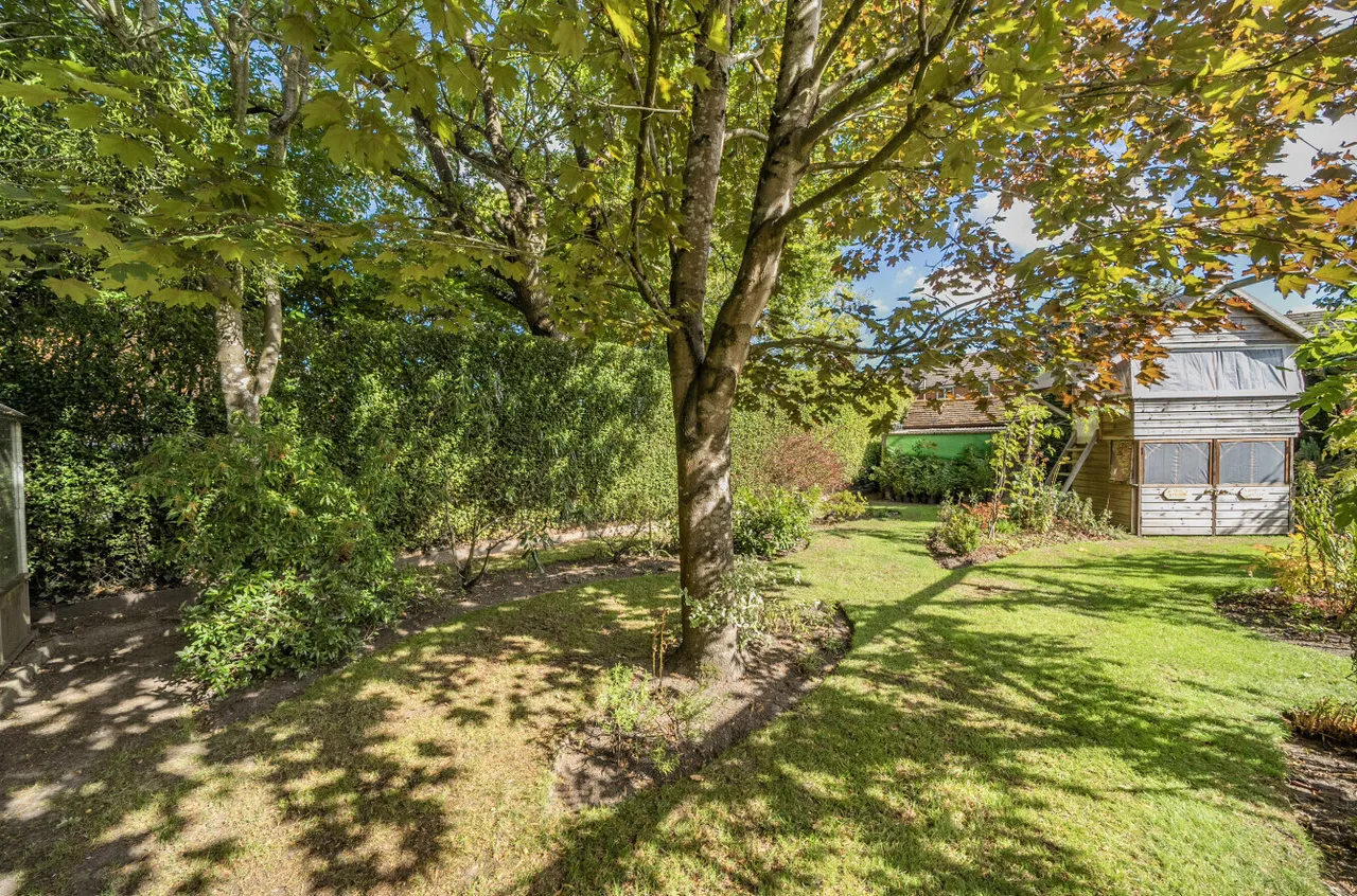 Fenns Lane, West End, GU24, photo 31