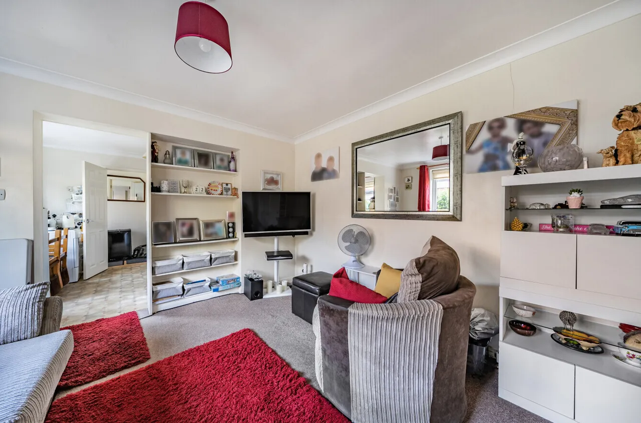 Fenns Lane, West End, GU24, photo 12