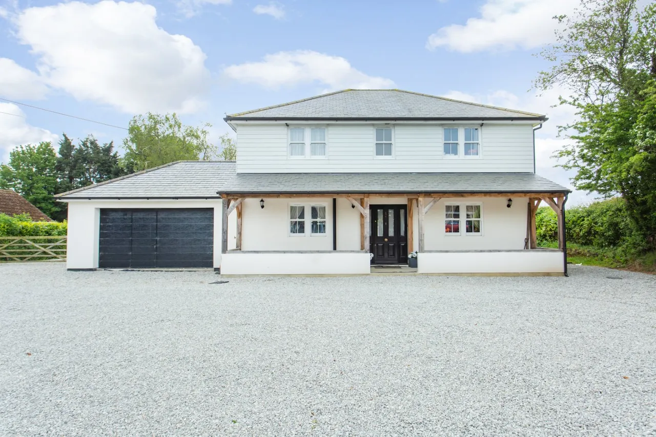 4 bed house for sale, Green Lane, Capel-le-Ferne, CT18