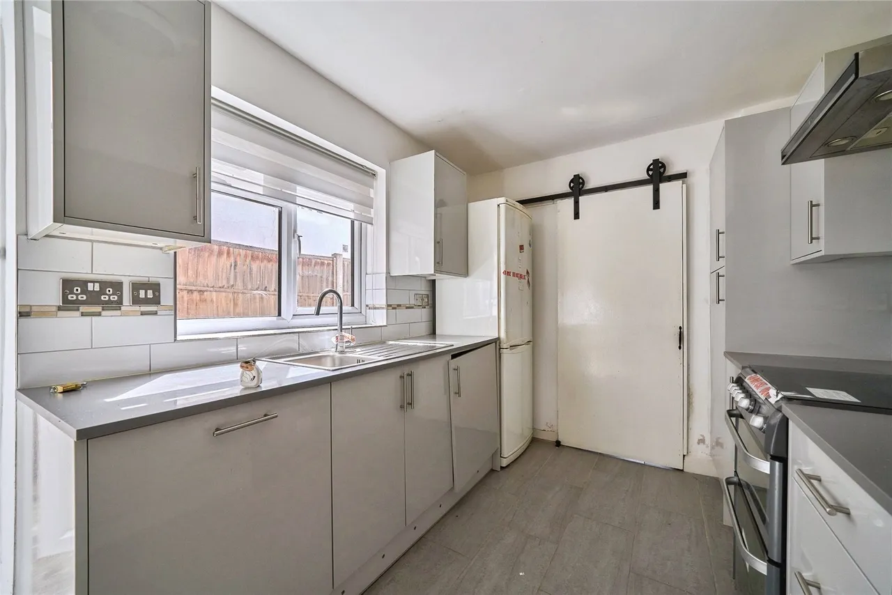 Chester Road, London, E16, photo 5
