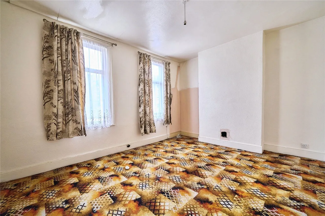 Chester Road, London, E16, photo 9
