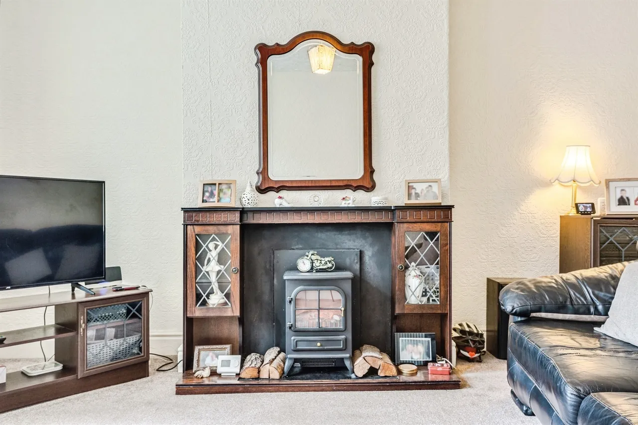 Manor Road, WAKEFIELD, photo 6