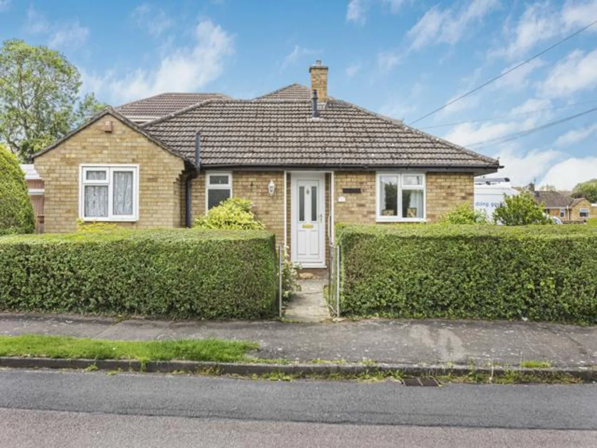 2 bed house for sale, Dashwood Avenue, Yarnton