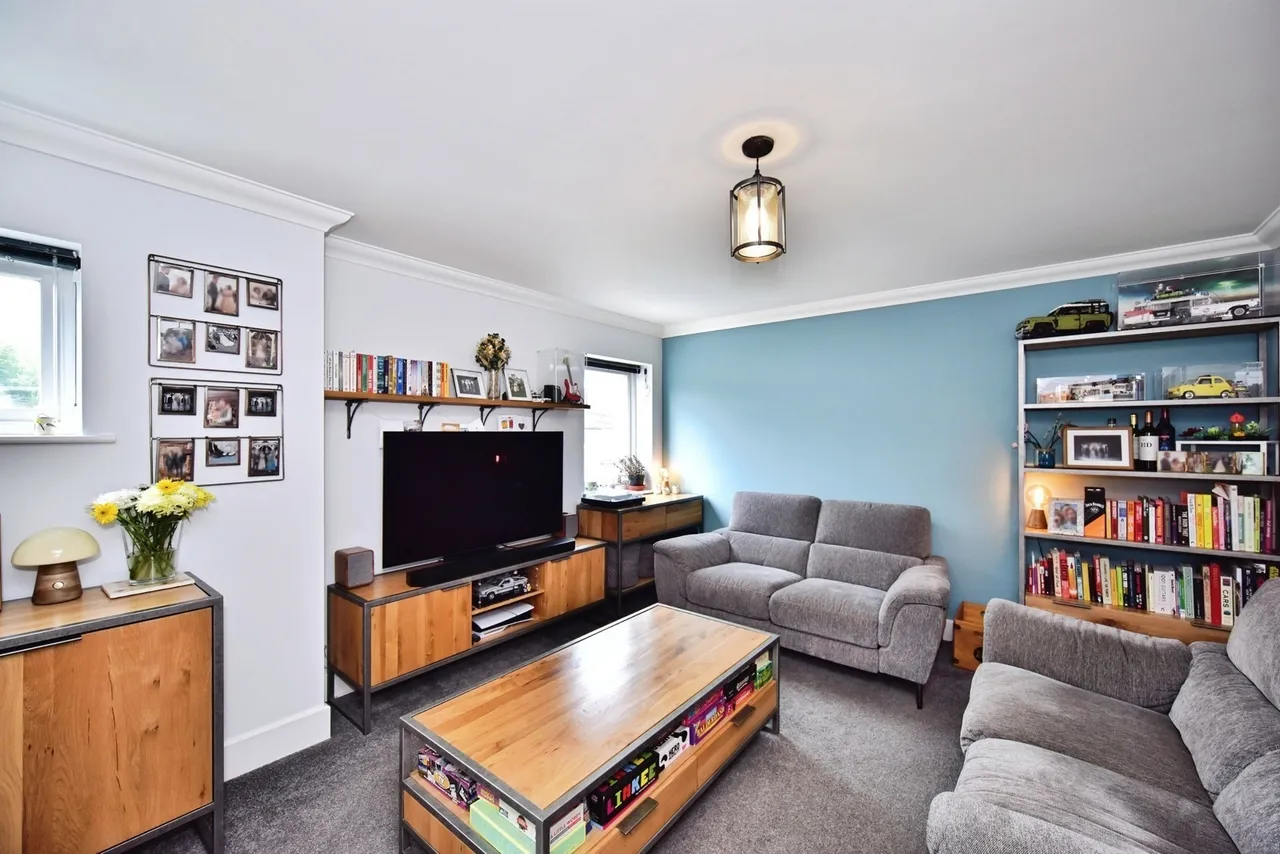 Bailies Court, Ashford Road, Harrietsham, Maidstone, ME17, photo 4