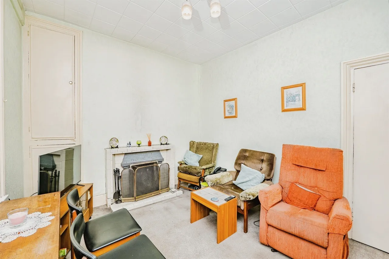 Derllwyn Road, Bridgend, CF32, photo 11