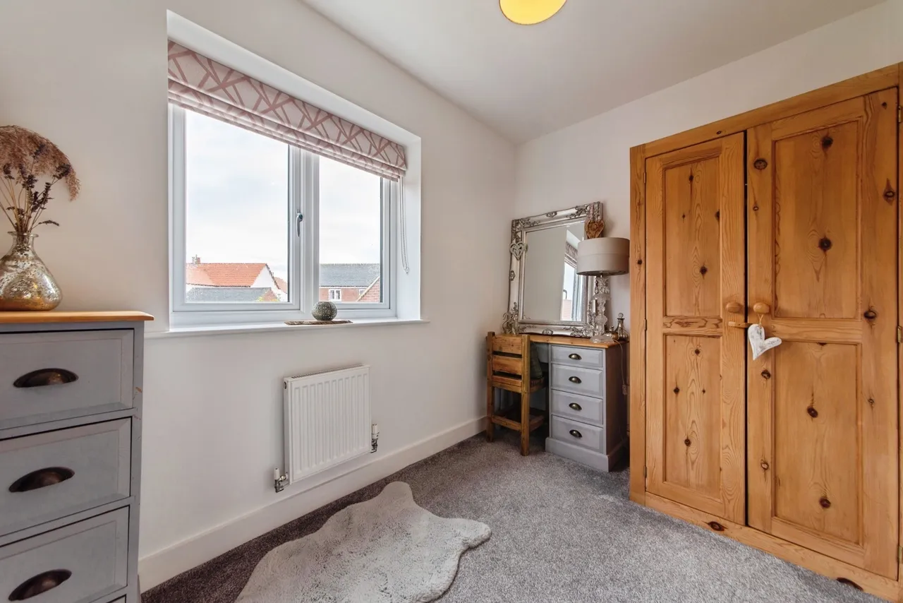 Dunnock Close, Branston, Lincoln, Lincolnshire, LN4, photo 16