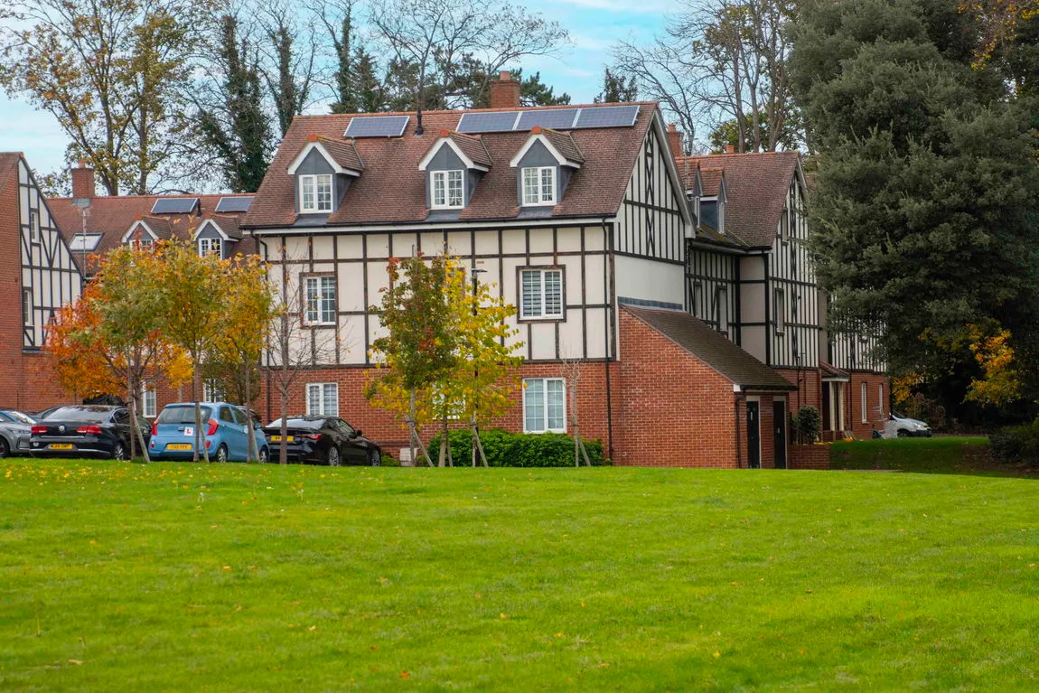 Drury Court, Chalfont St Peter, SL9, photo 13