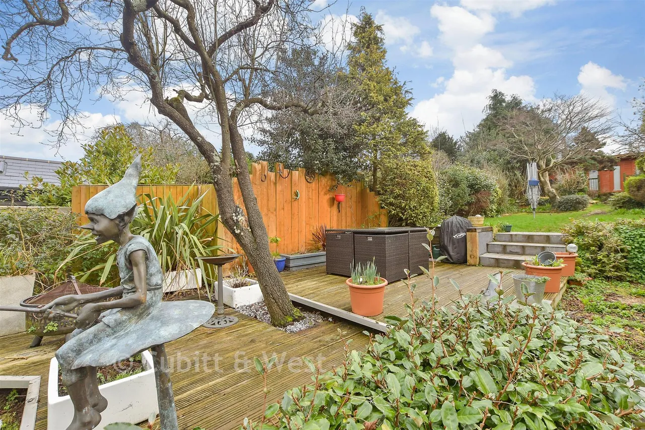 Carden Avenue, Patcham, BN1, photo 2