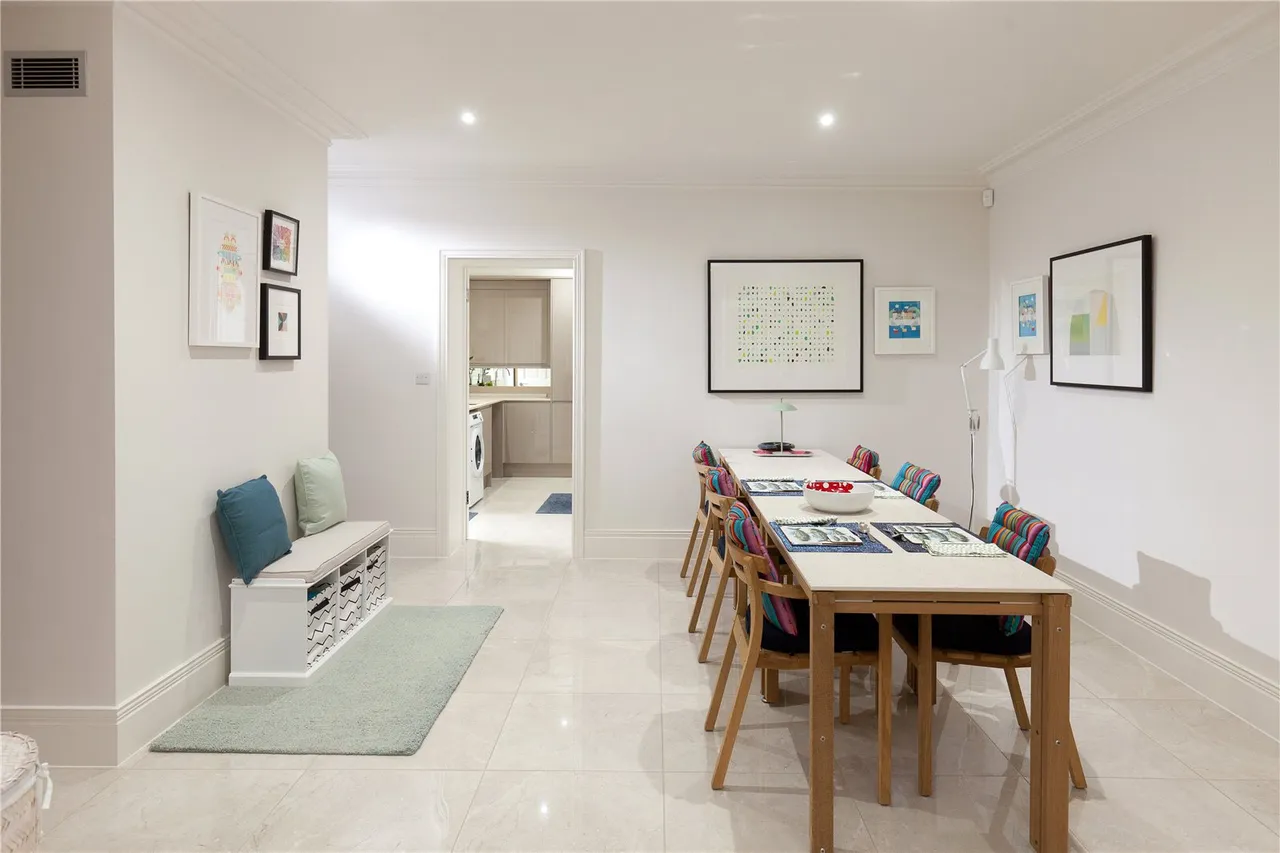 Barrs Avenue, New Milton, Hampshire, BH25 5HL, photo 6