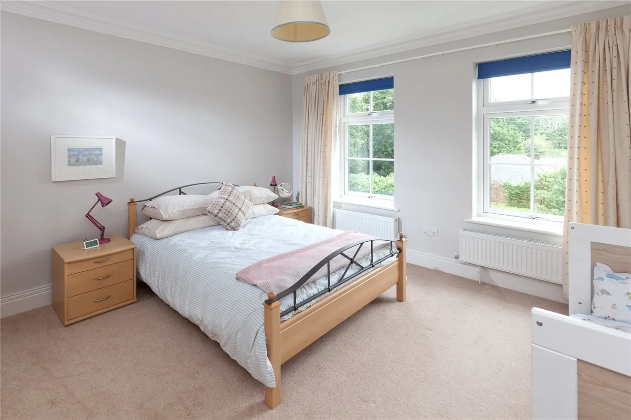 Barrs Avenue, New Milton, Hampshire, BH25 5HL, photo 12