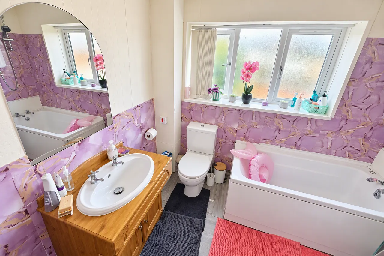 Scribbans Close, Smethwick, B66, photo 4
