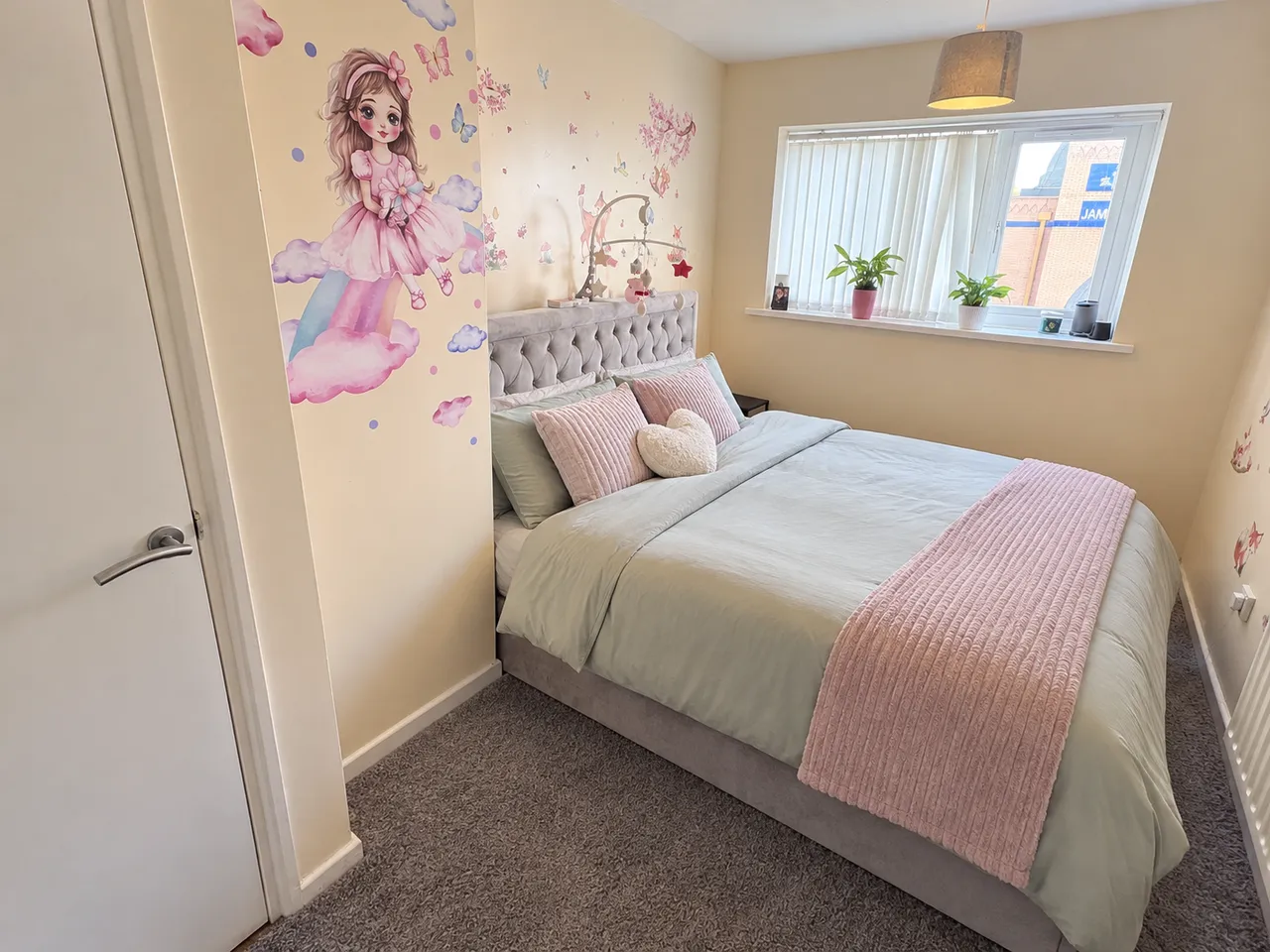 Scribbans Close, Smethwick, B66, photo 5