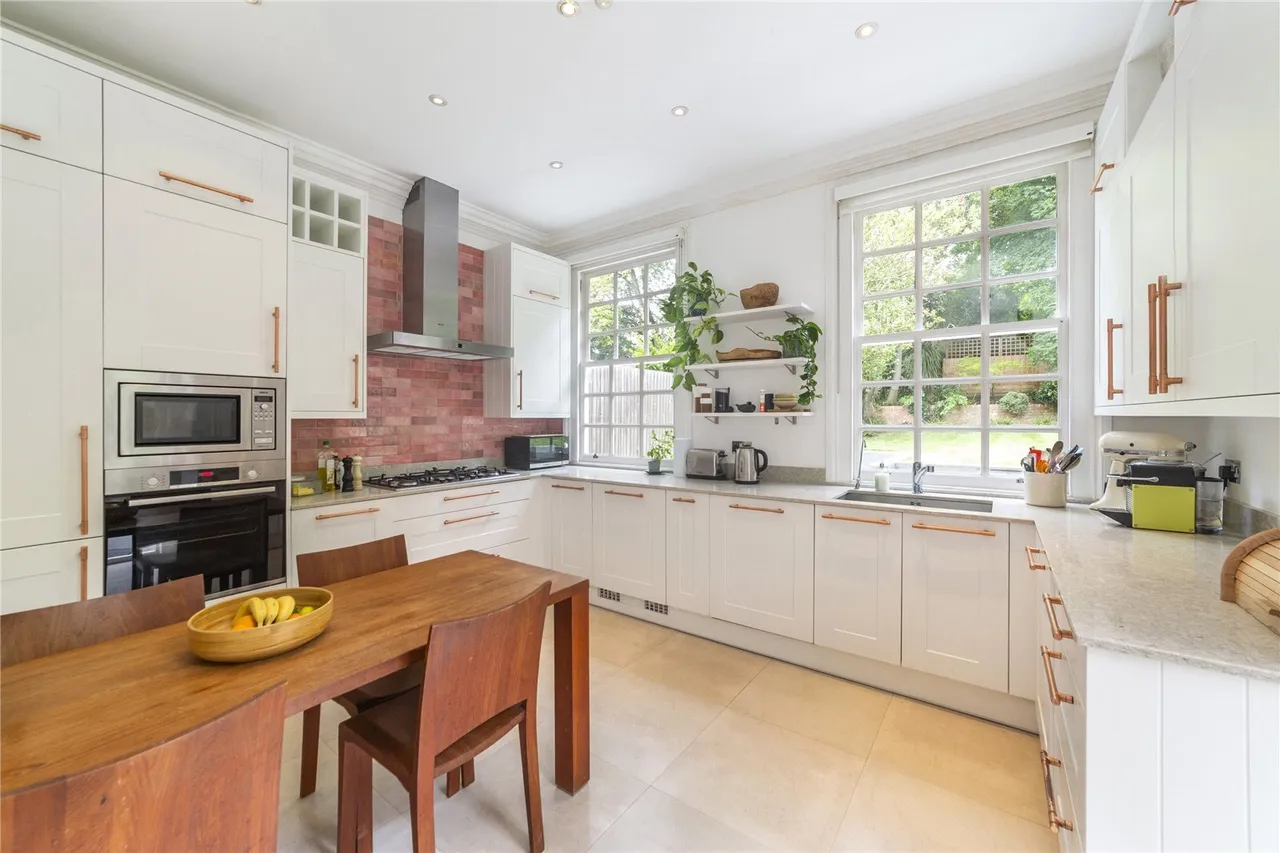 Bracknell Gardens, Hampstead, NW3, photo 3