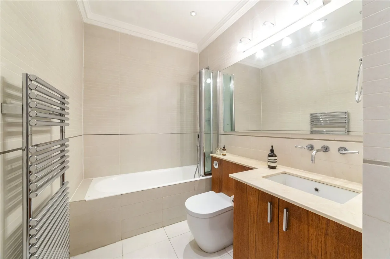 Bracknell Gardens, Hampstead, NW3, photo 11