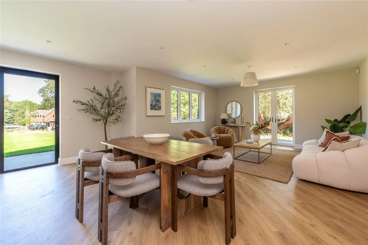Bechwood Close, Tadworth, KT20, photo 9