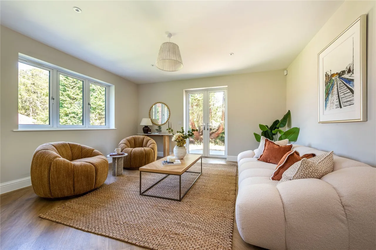 Bechwood Close, Tadworth, KT20, photo 6